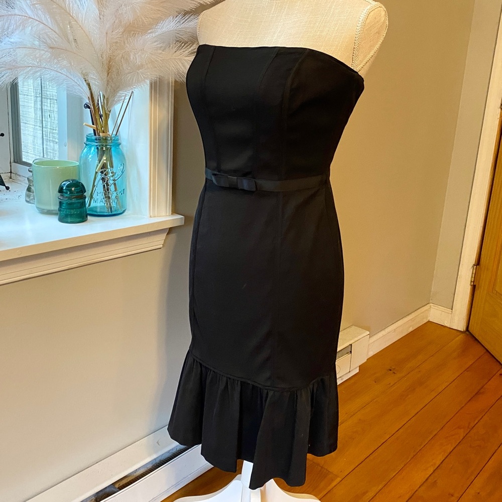 WHBM Black Strapless Ruffled Sheath Dress Fitted Stretch Bow Formal Cocktail 2
